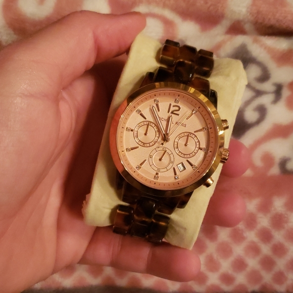 Michael Kors watch - Picture 1 of 1